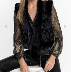 Johnny Was Black Faux Fur Silk Vest XL Star Pattern Softest Fur Lined GORGEOUS!
